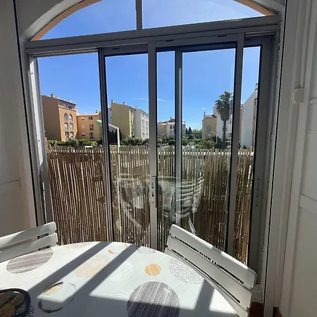 T2 Pour 4 Personnes Avec Parking Au Cap D'agde - Fr-1-749-108 Appartement Agde